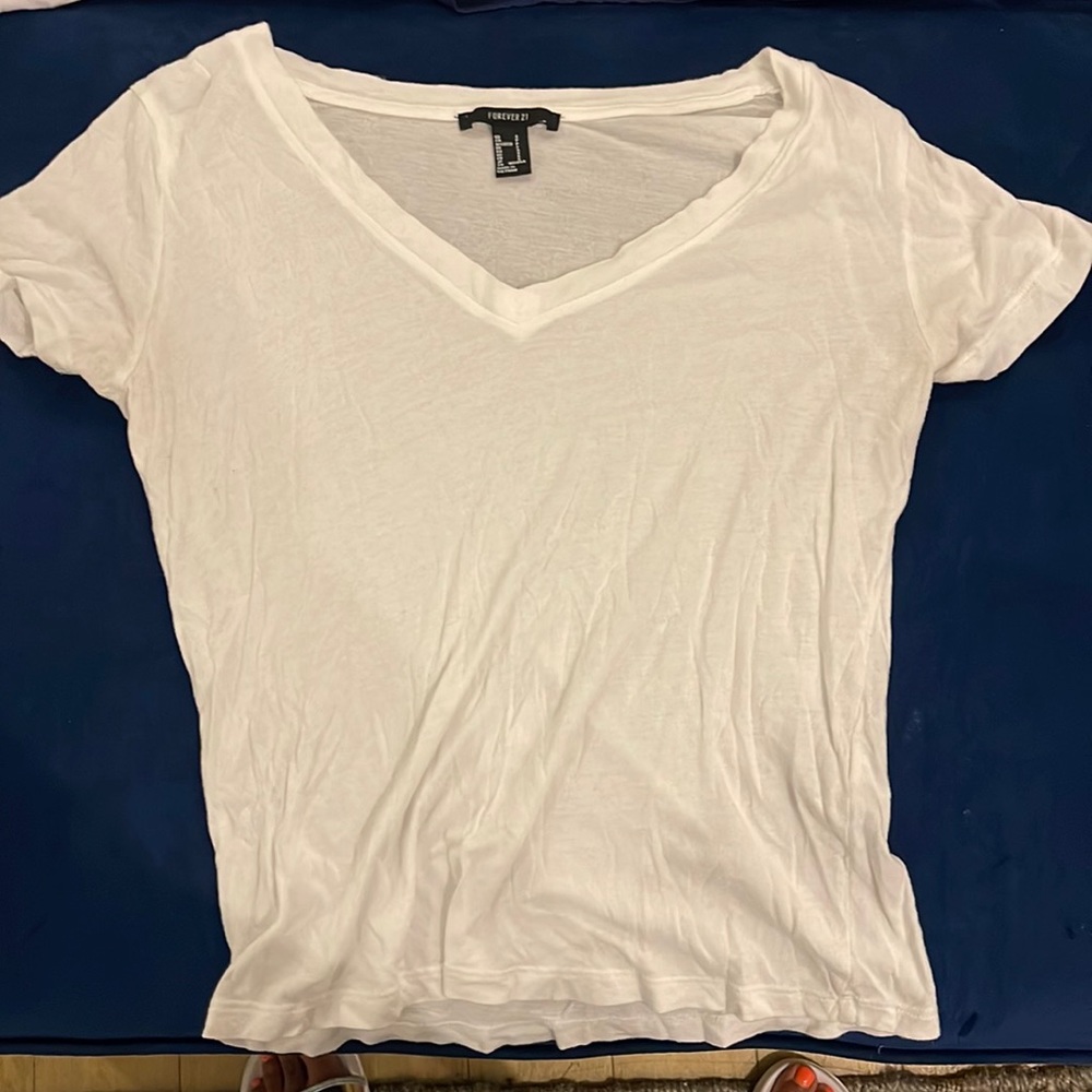 White t-shirt